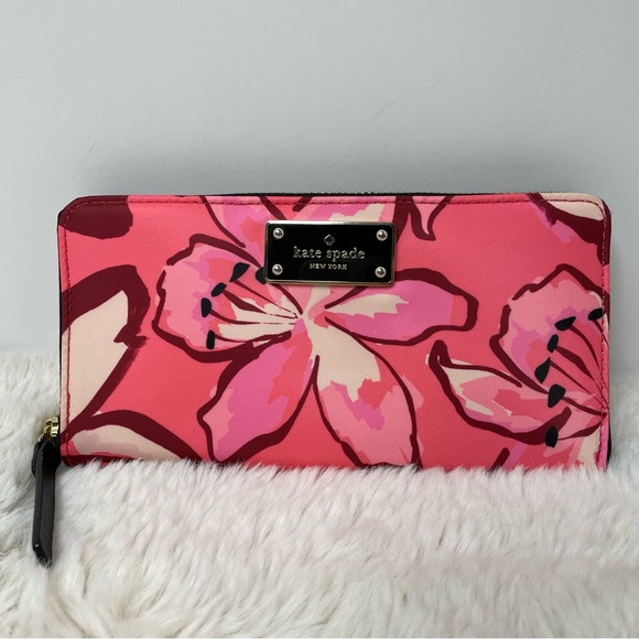 kate spade Handbags - Kate Spade Black Pink Red White Floral Wallet Gently Used